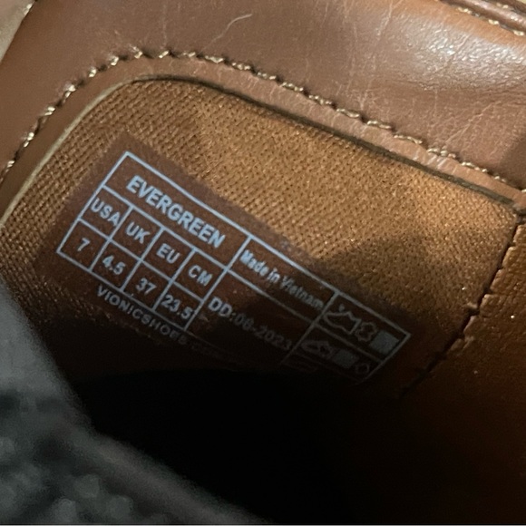 Women's Vionic Evergreen Bootie - Picture 2 of 9